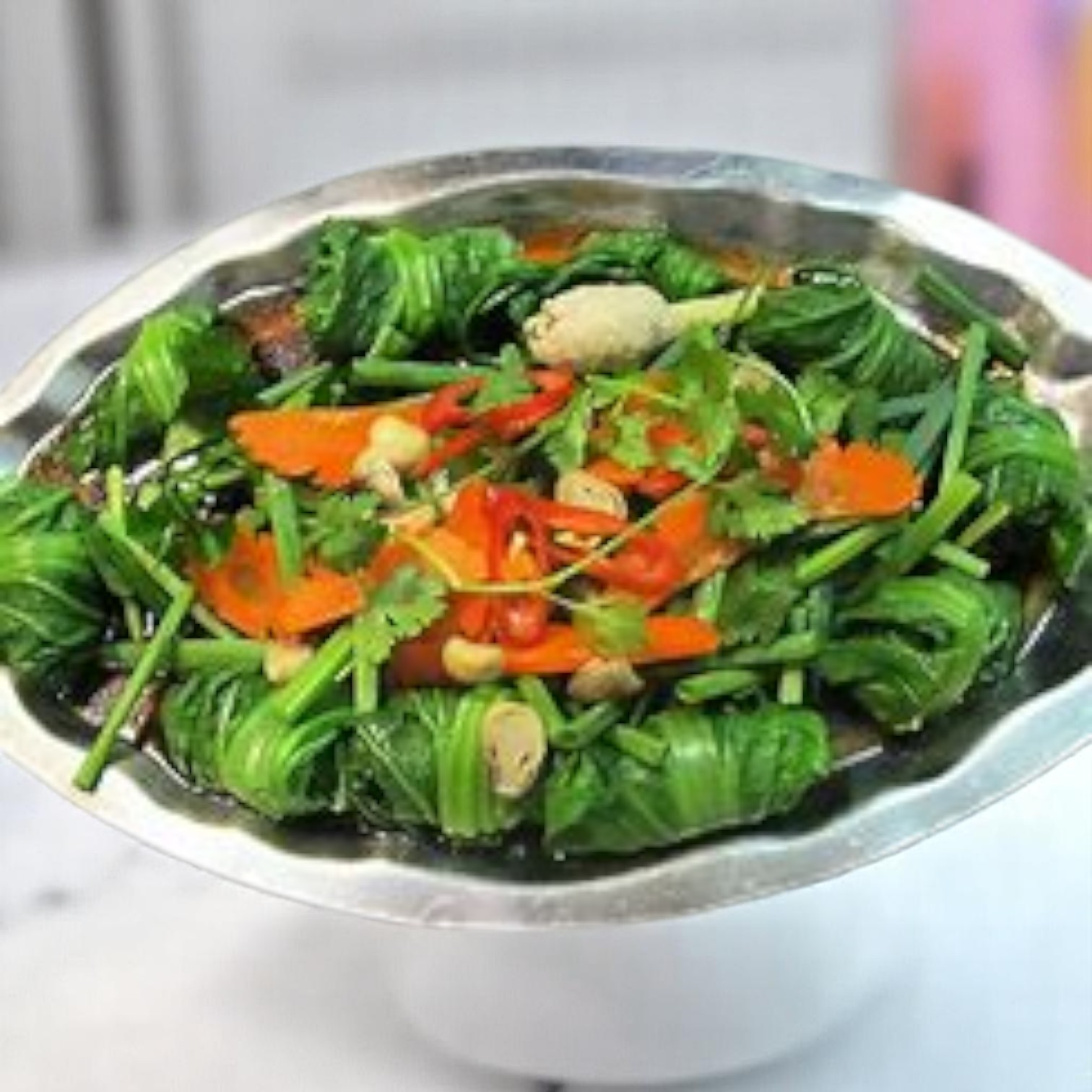 Chả cá thát lát hấp cả bẹ xanh